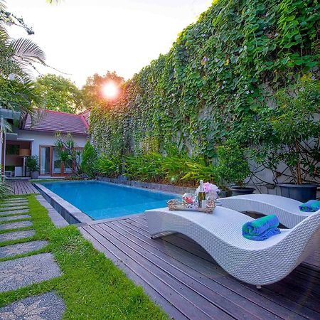 Villa Enjoy - Seminyak Center エクステリア 写真