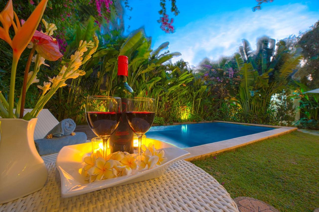 Villa Enjoy - Seminyak Center エクステリア 写真
