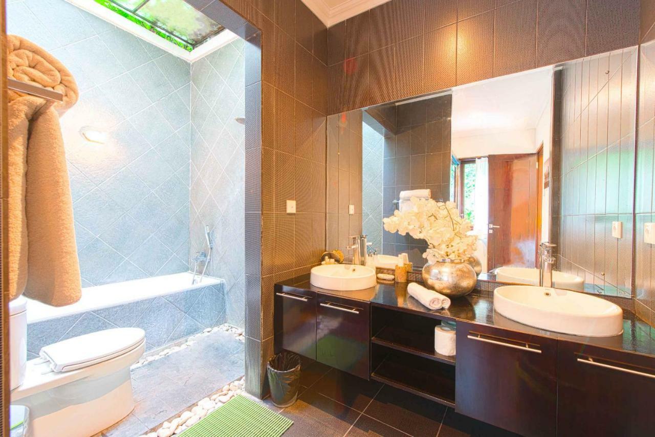 Villa Enjoy - Seminyak Center エクステリア 写真