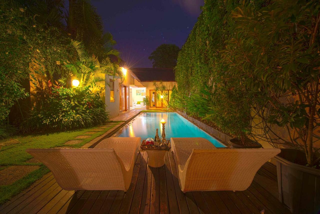 Villa Enjoy - Seminyak Center エクステリア 写真